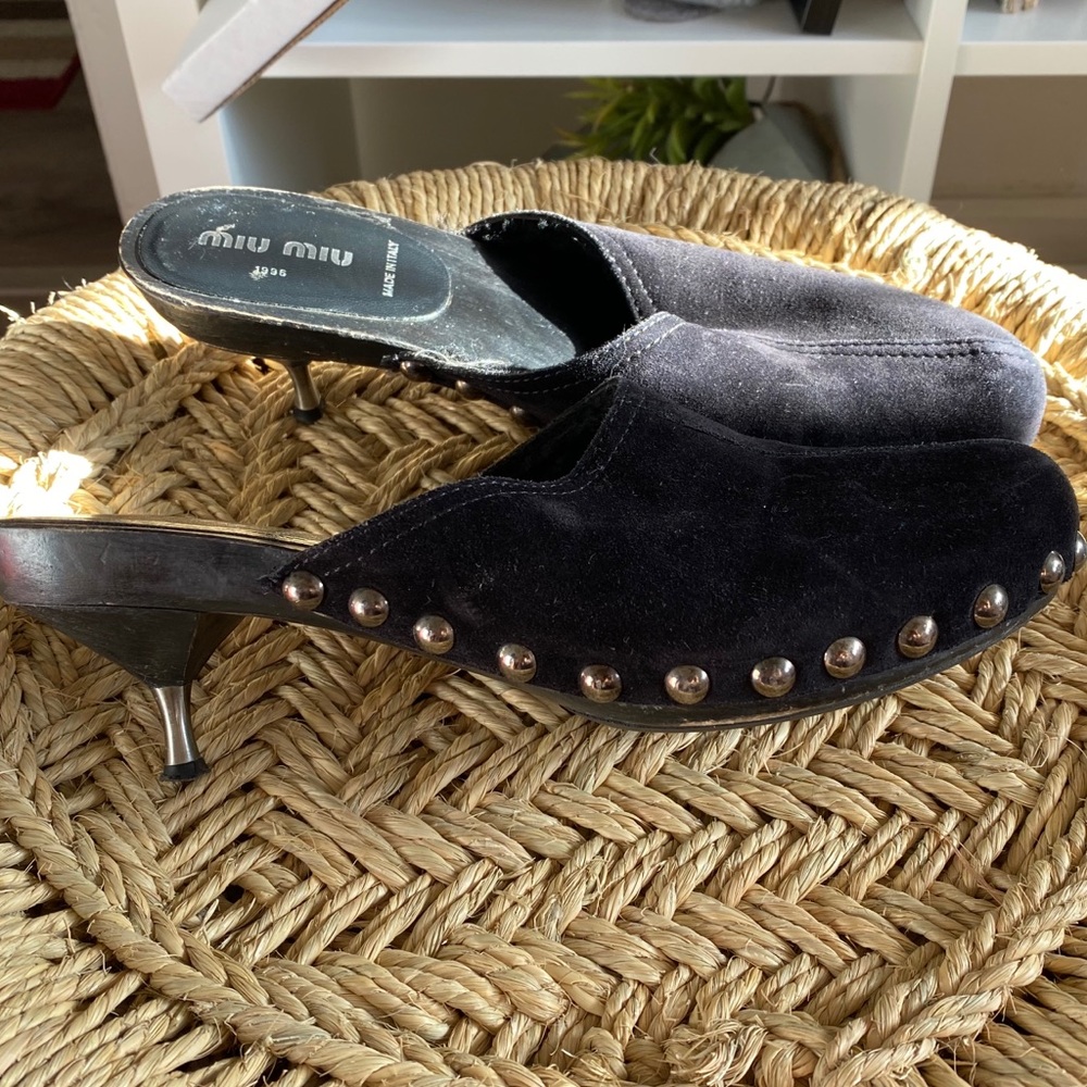 Vintage 90’s Miu Miu Prada Black Shearling Lined Kitten Heel Suede Mule Clogs